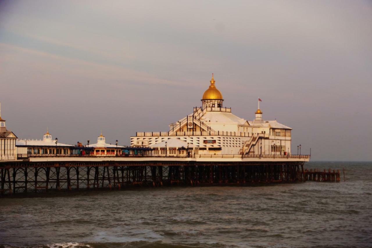 Ravilious Eastbourne Zewnętrze zdjęcie